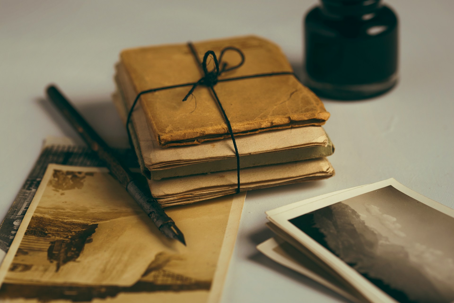 joanna-kosinska-B6yDtYs2IgY-unsplash (1)